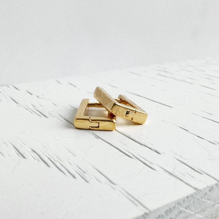 Rectangle Huggie Earrings in 18k Gold