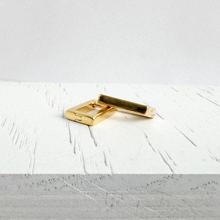 Rectangle Huggie Earrings in 18k Gold