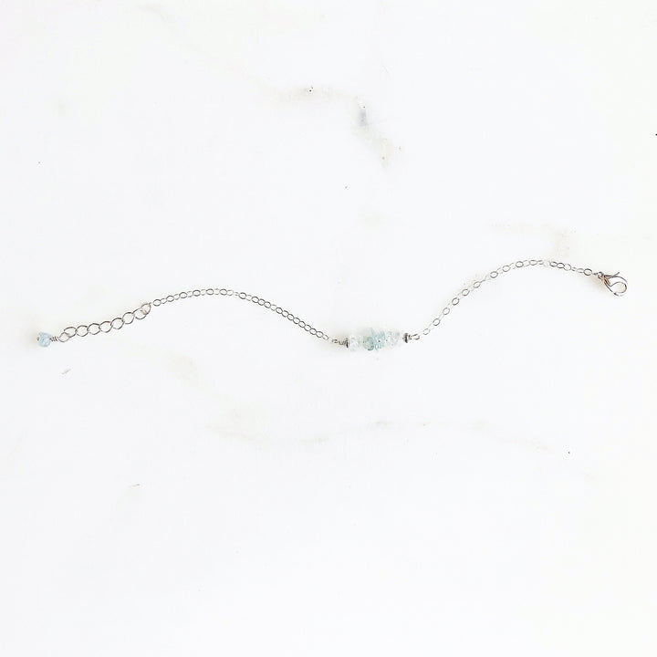 Aquamarine Chip Beaded Bracelet in Sterling Silver. Dainty Crystal Beaded Bracelet