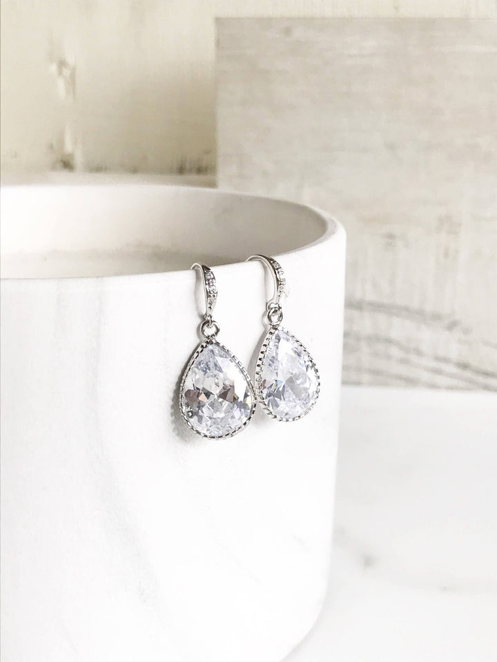 Wedding Earrings. Bridal Drop Earrings. Wedding Jewelry. Cubic Zirconia Drop Earrings in Silver. Dangle Earrings. Bridal Jewelry.