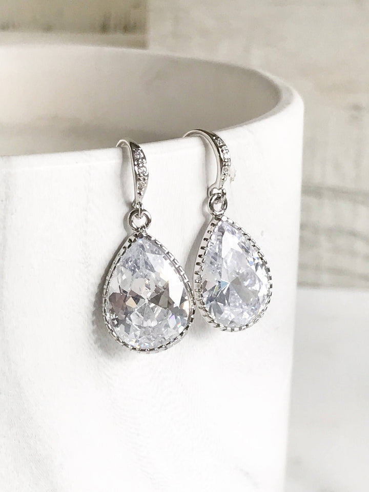 Wedding Earrings. Bridal Drop Earrings. Wedding Jewelry. Cubic Zirconia Drop Earrings in Silver. Dangle Earrings. Bridal Jewelry.
