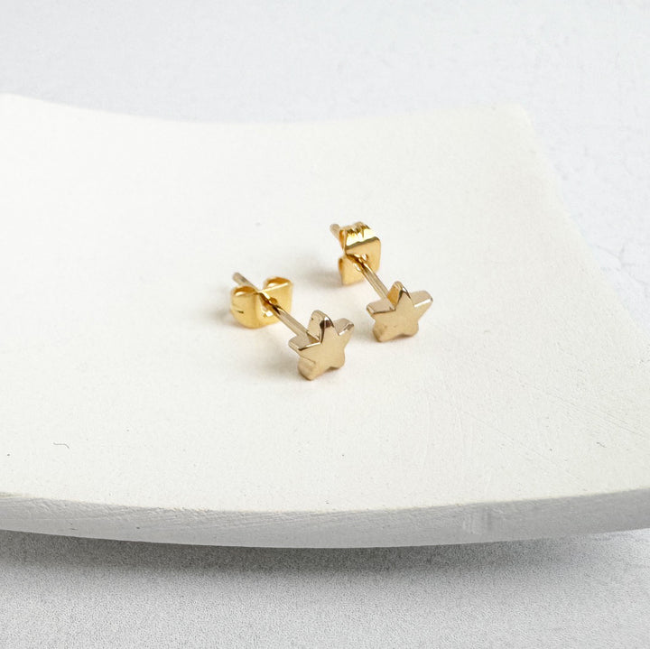 Star Stud Earrings in 18k Gold Plating