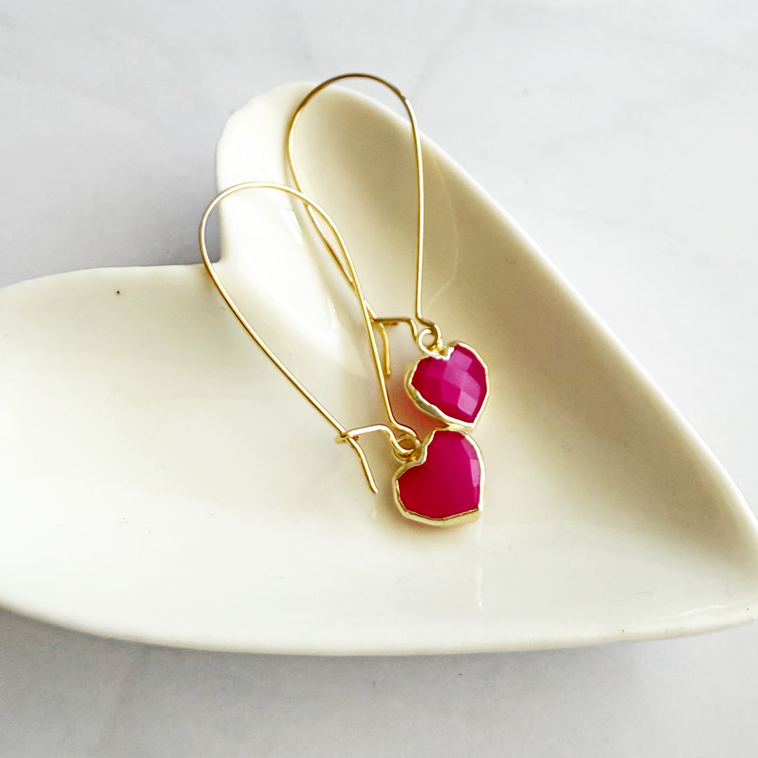 Simple Fuchsia Chalcedony Heart Drop Earrings in Gold