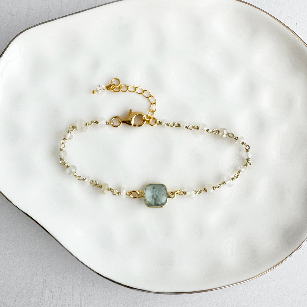 Fluorite and Clear Quartz Beaded Chain Bracelet in Gold