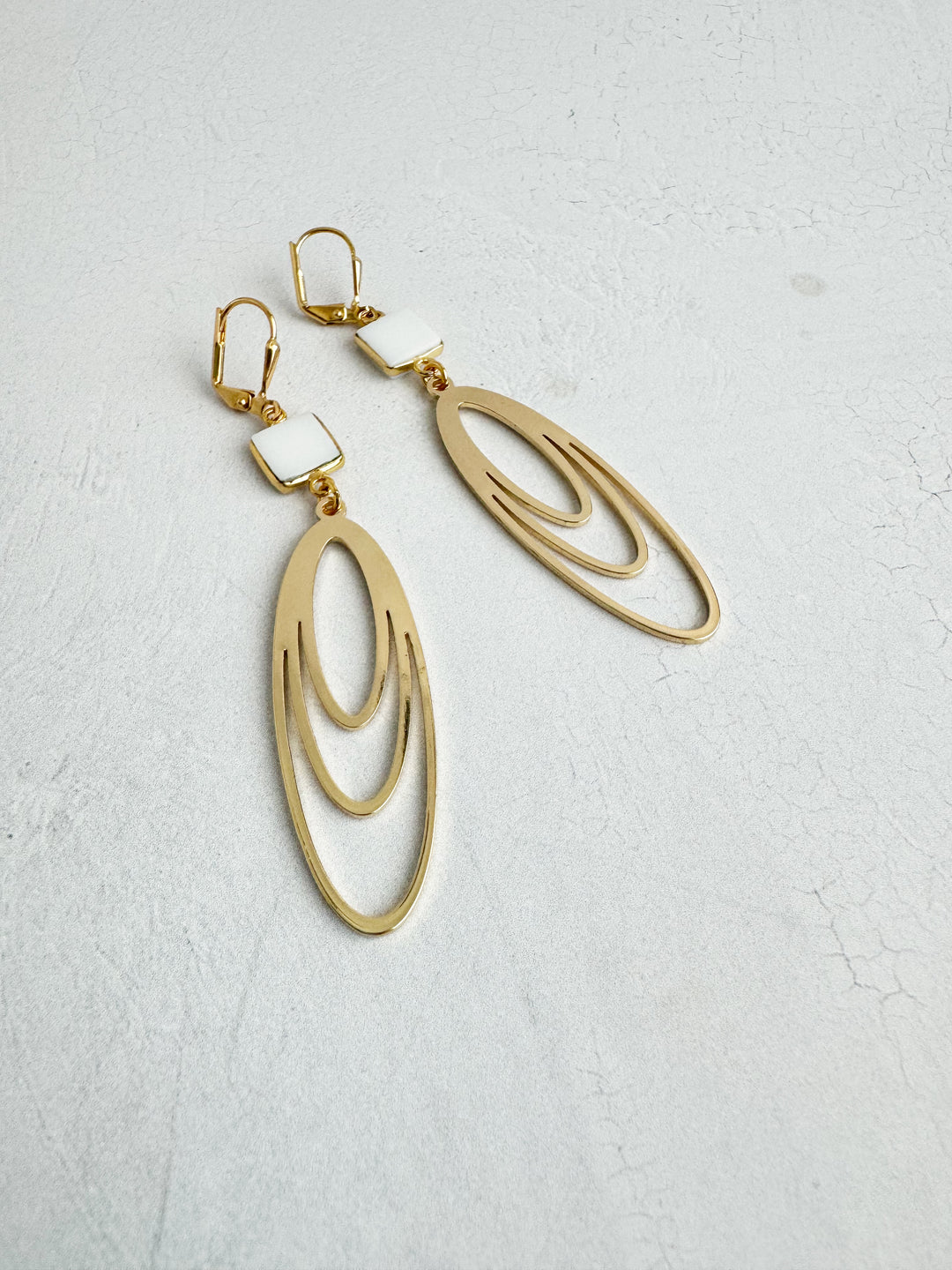 Long Layered Oval Earrings with White Agate Stones in Silver or Gold