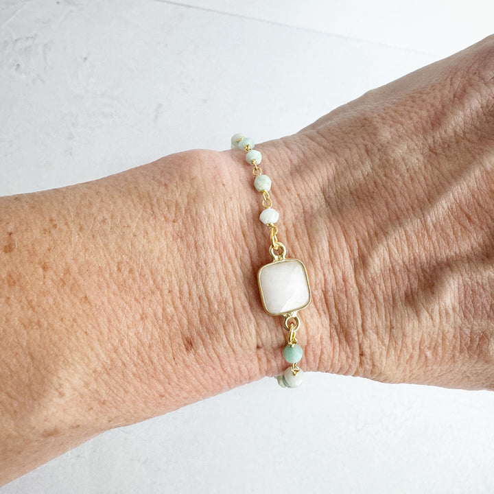 White Quartz and Amazonite Beaded Chain Bracelet in Gold