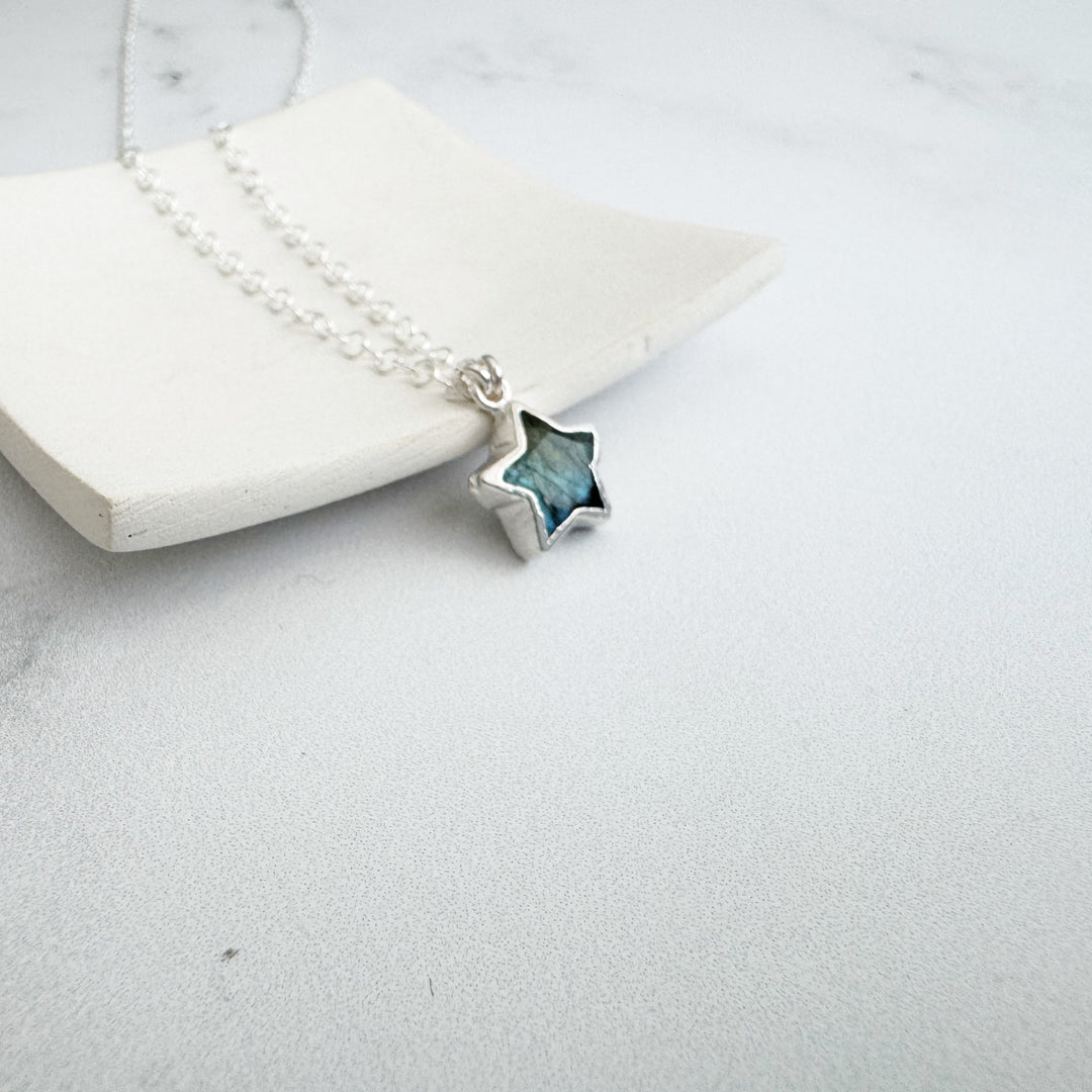 Dainty Labradorite Star Necklace in Sterling Silver