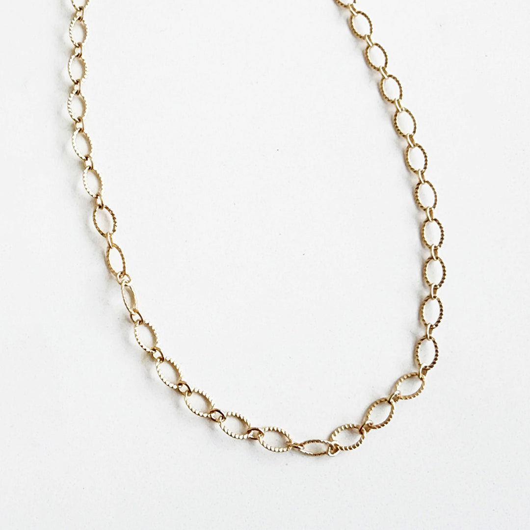 Adjustable Chunky Chain Link Necklace in Gold
