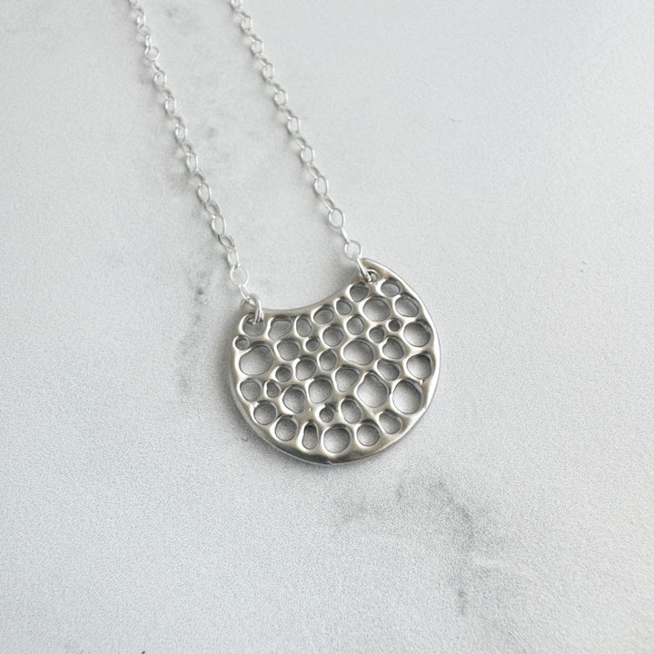 Silver Crescent Necklace. Simple Silver Necklace. Moon Pendant Necklace. Layering Jewlery.