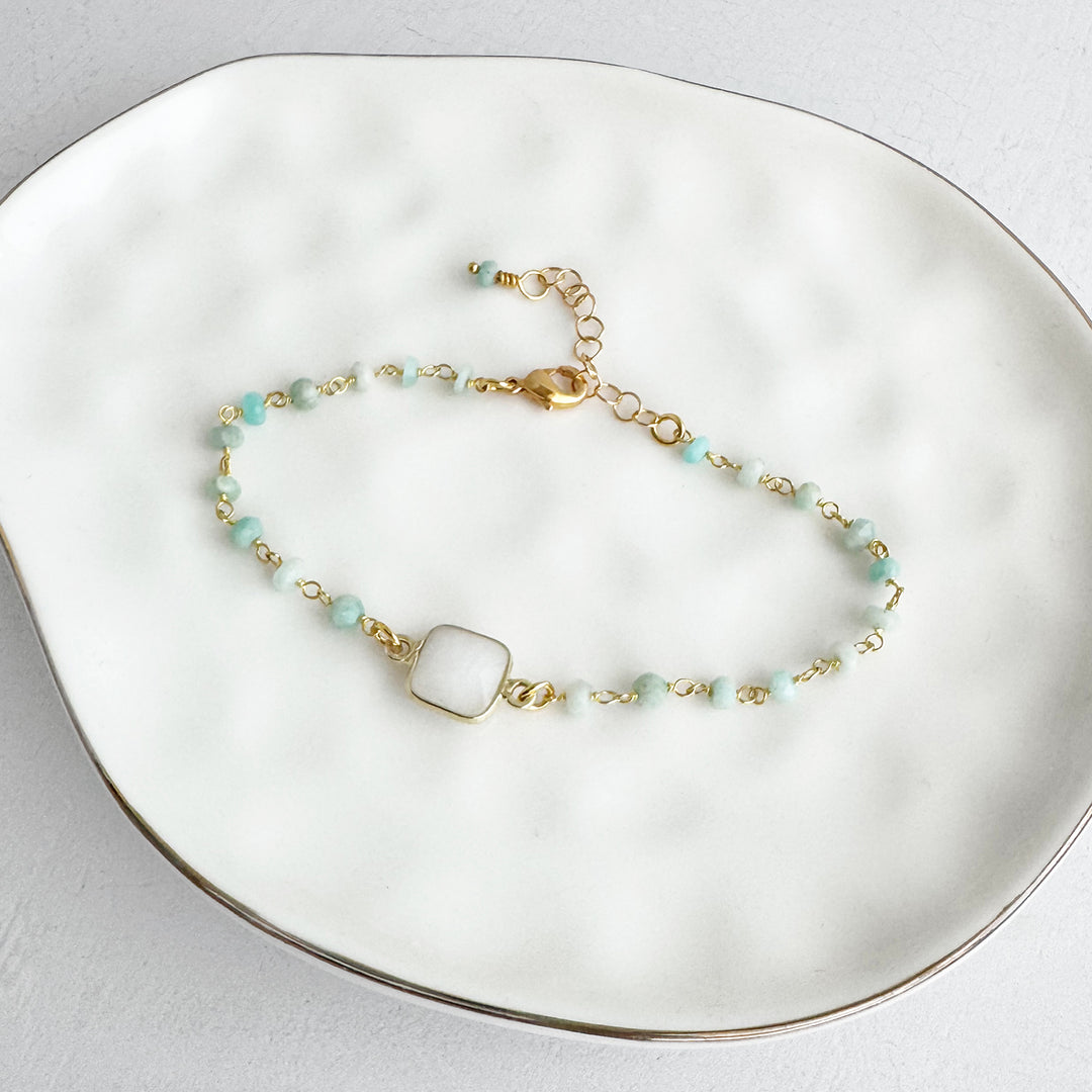 White Quartz and Amazonite Beaded Chain Bracelet in Gold