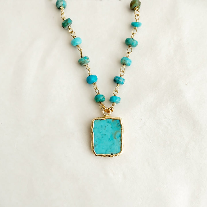 Gemstone Slice Beaded Necklace in Gold