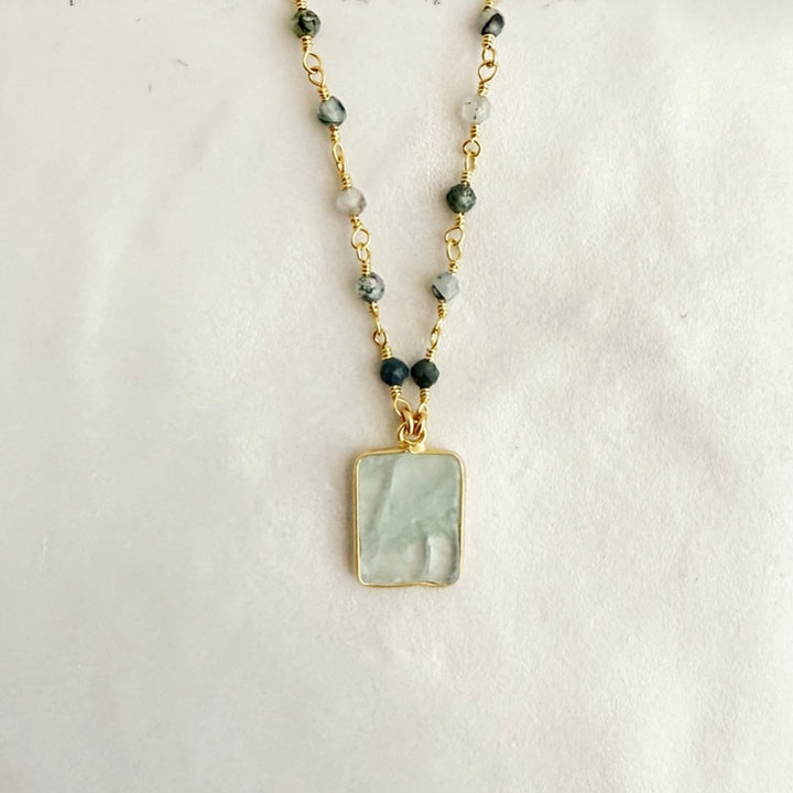 Gemstone Slice Beaded Necklace in Gold