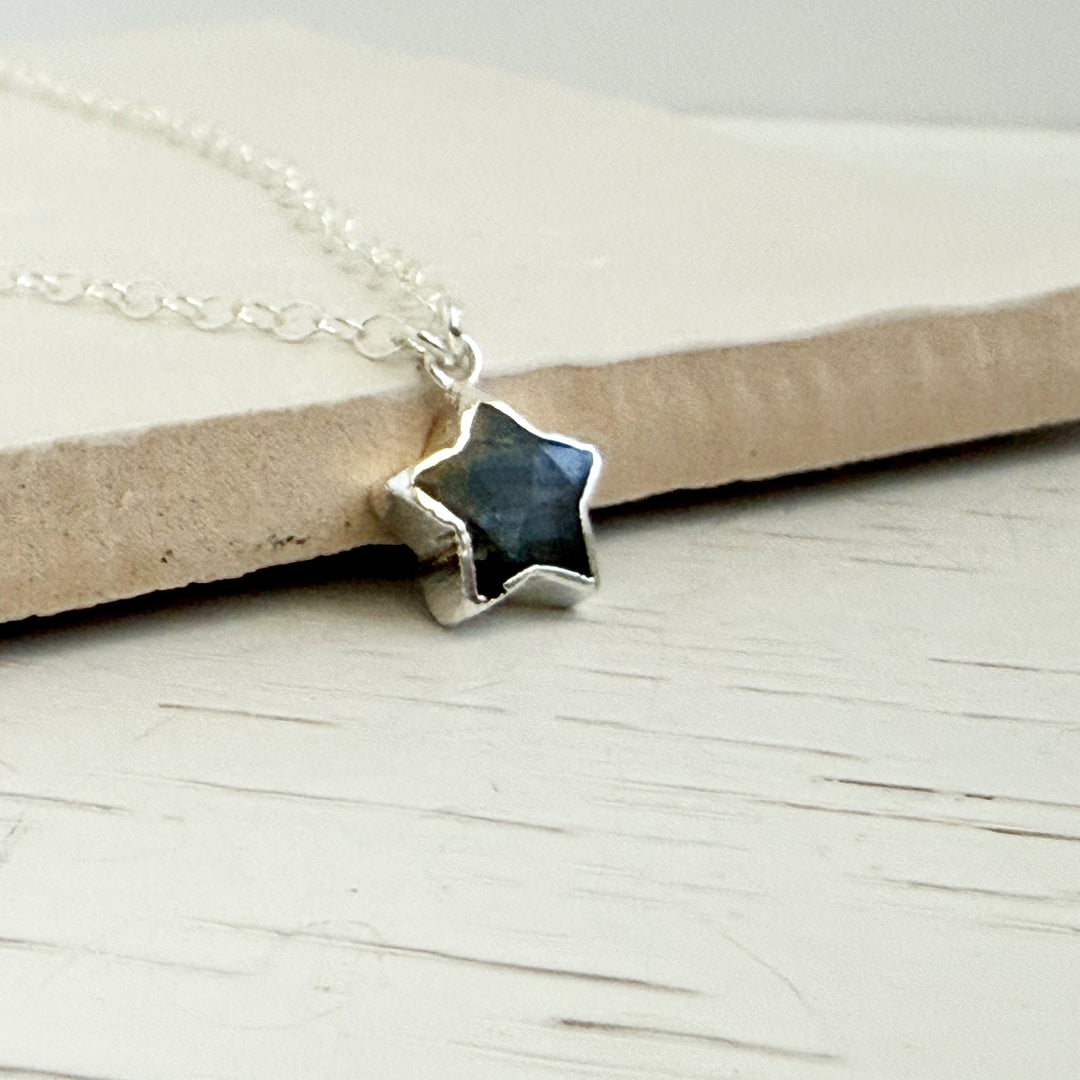 Dainty Labradorite Star Necklace in Sterling Silver