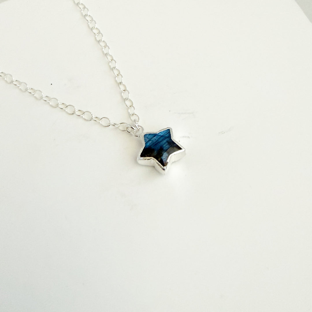 Dainty Labradorite Star Necklace in Sterling Silver