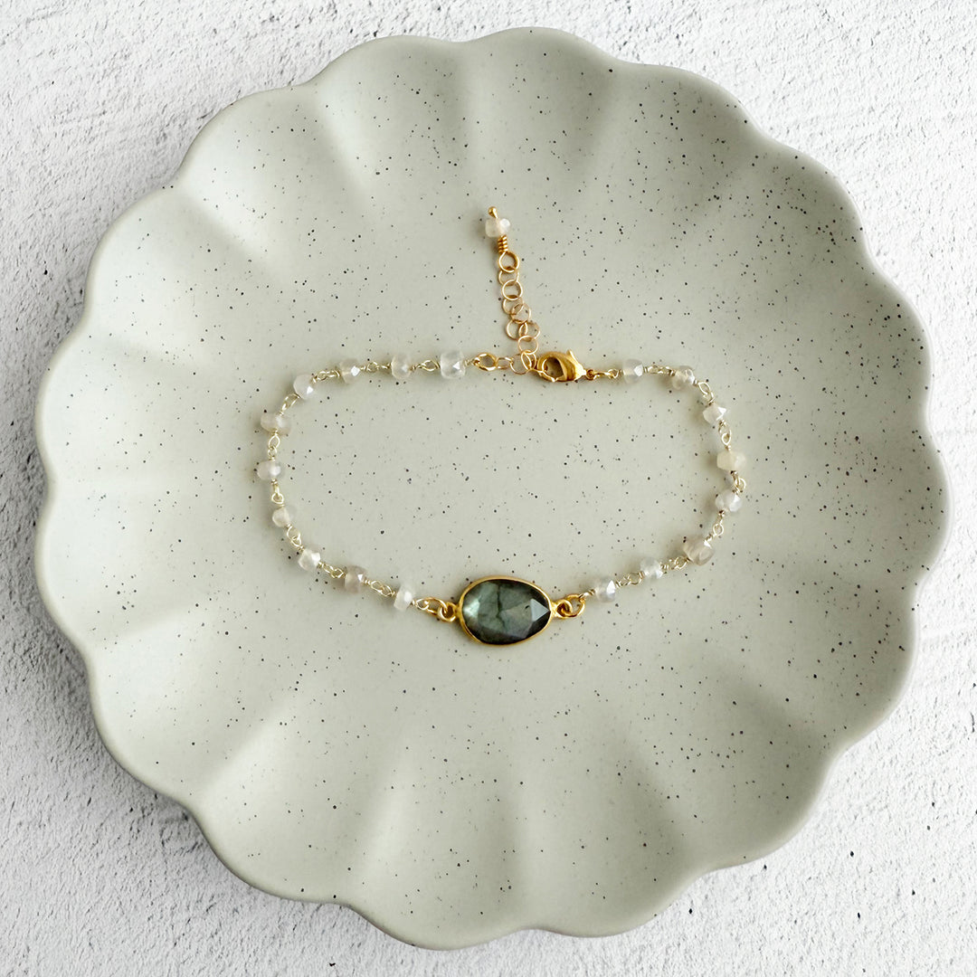 Labradorite and Moonstone Beaded Chain Bracelet in Gold