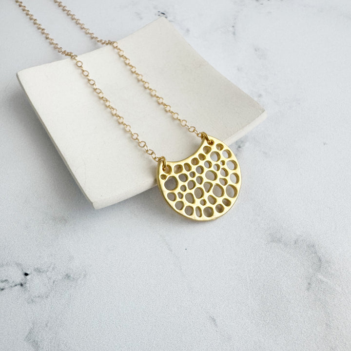 Gold Crescent Pendant Necklace. Simple Gold Necklace. Moon Pendant Necklace. Layering Jewelry.