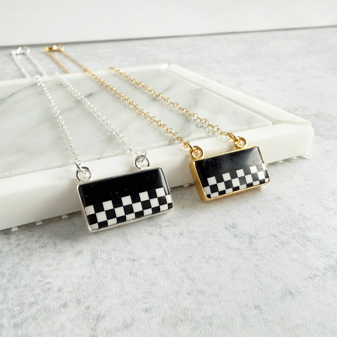 Black and White Checkered Pattern Bar Necklace
