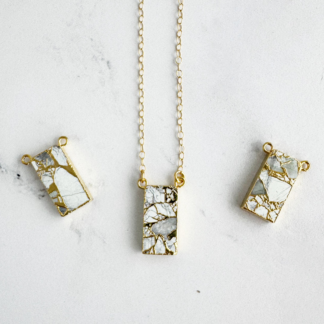 Vertical Bar Necklace in Gold – White Mojave