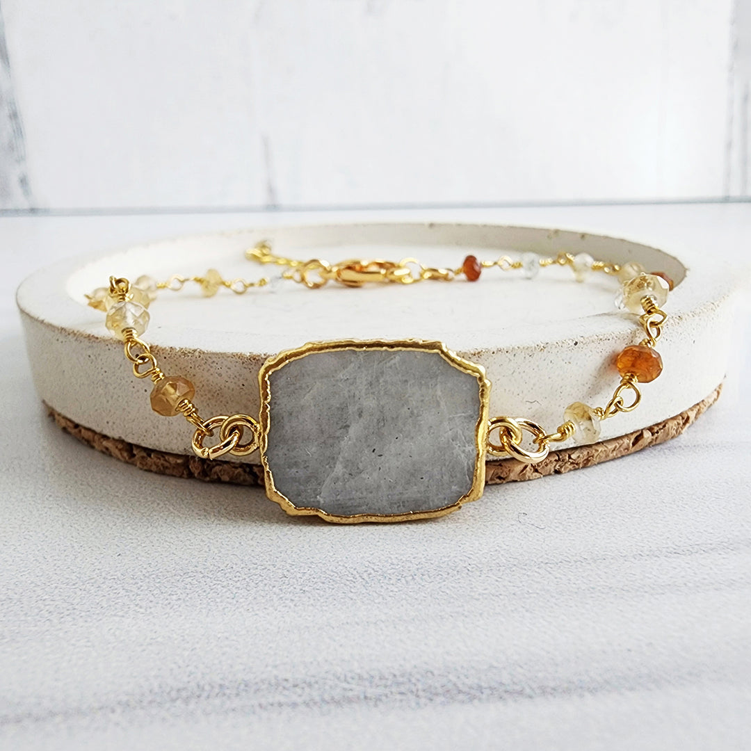 Milky Quartz and Sunstone Beaded Bracelet in Gold