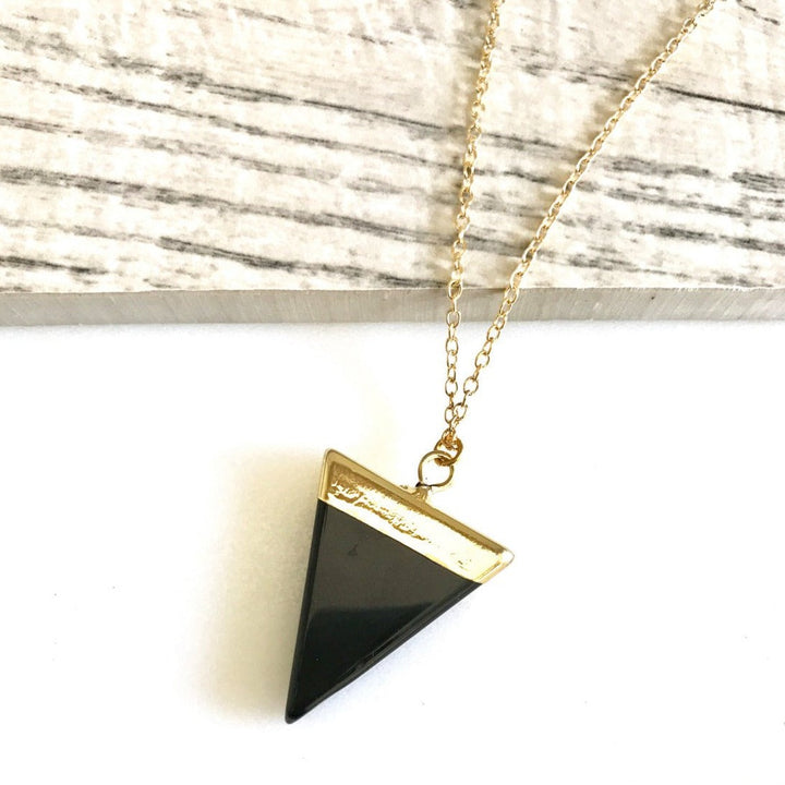 Triangle Pendant Necklace with Black Arrow and Gold. Black Stone Geometric Necklace. Jewerly Gift. Jewelry. Gift for Her.