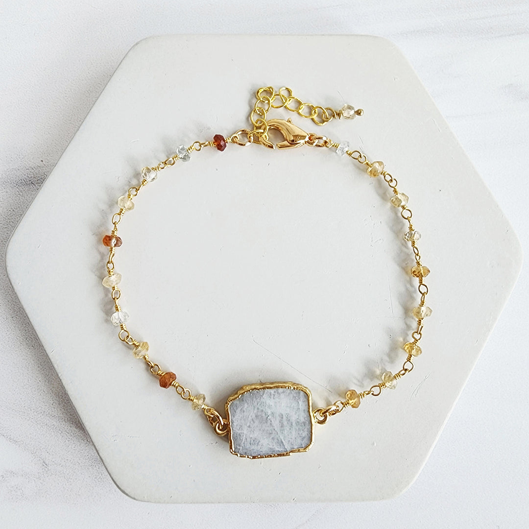 Milky Quartz and Sunstone Beaded Bracelet in Gold
