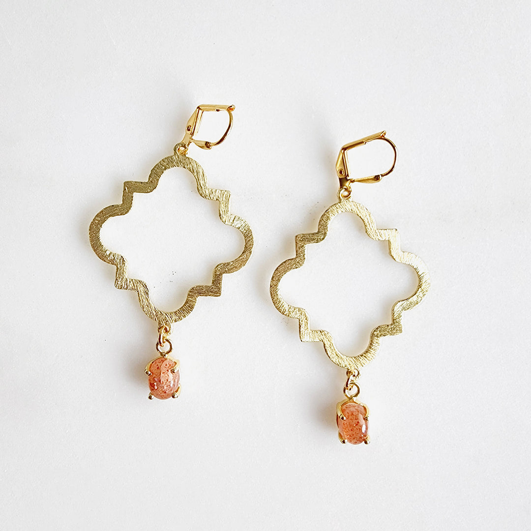 Quatrefoil Fashion Earrings with Dainty Sunstone in Brushed Brass Gold