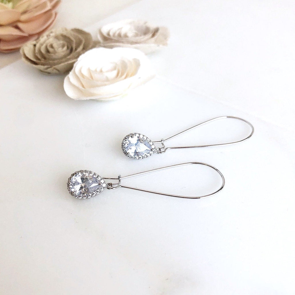 Orecchini Pendenti In Argento Sterling 925 Con Nodo Celtico E Zirconi – Regalo Di Natale