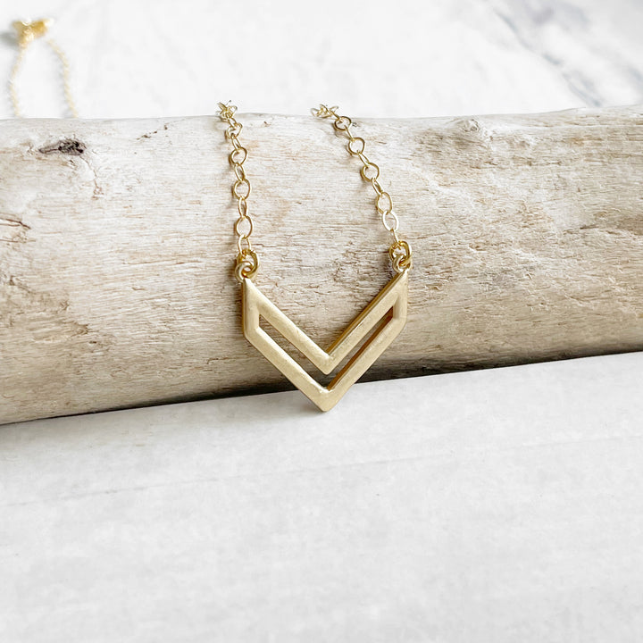 Simple Chevron Bar Necklace in Gold