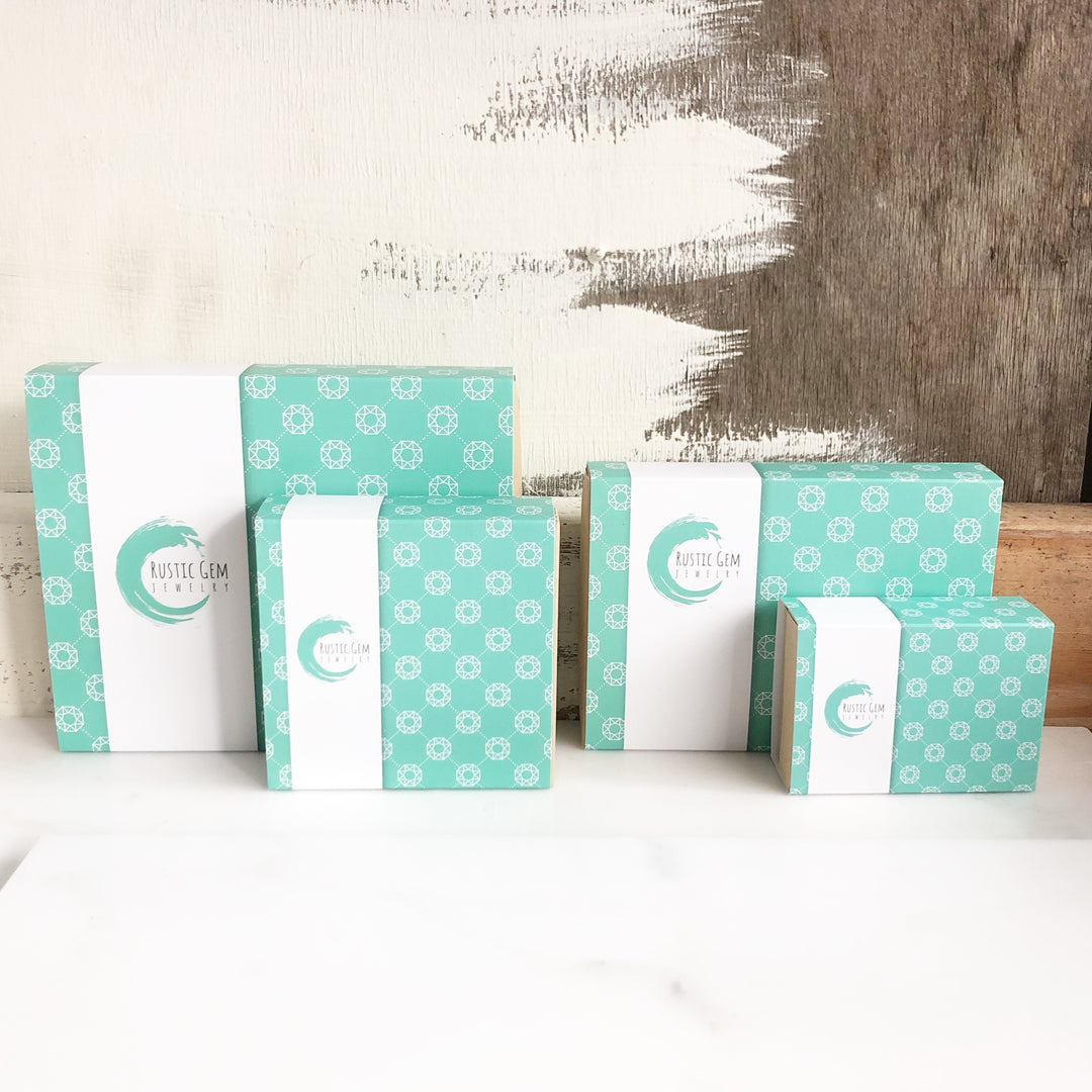 Gift Wrap (Box + Sleeve)